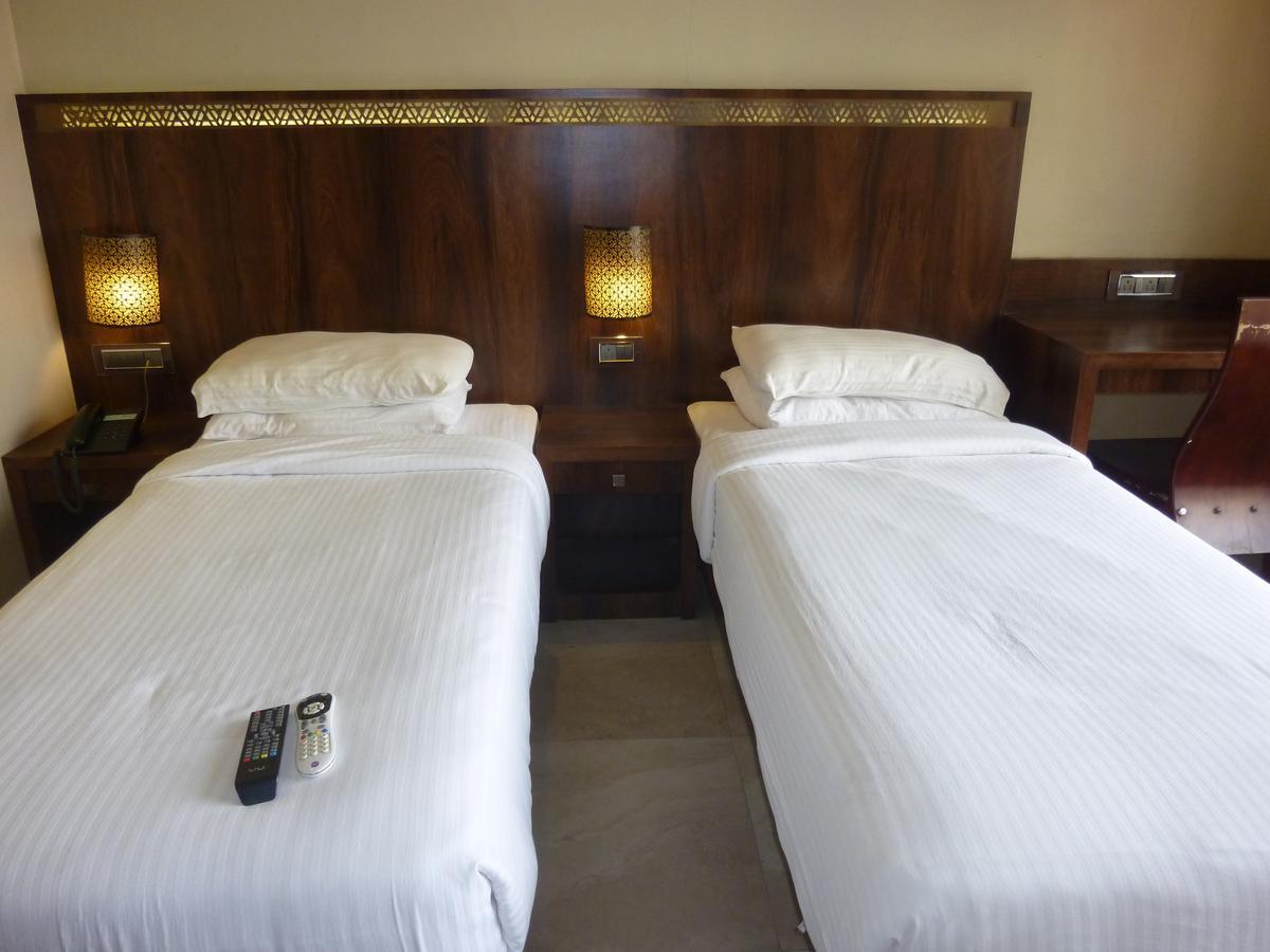 Hotel New Bengal Мумбаї Екстер'єр фото
